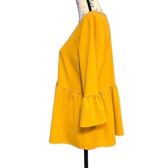 NWT Betsey’s Boutique gold blouse small - Picture 2 of 5